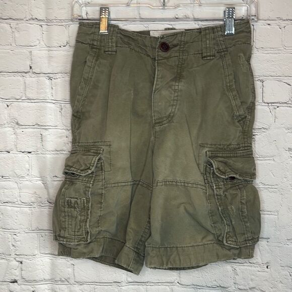 Boys Olive Green Cargo Shorts, size 10, Slightly Distressed Shorts, Abercrombie - Picture 1 of 8
